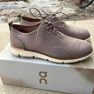 Never Worn Cole Hann ZeroGrand Oxfords